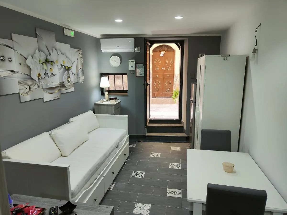 Diamond House Apartment Catania 0*,